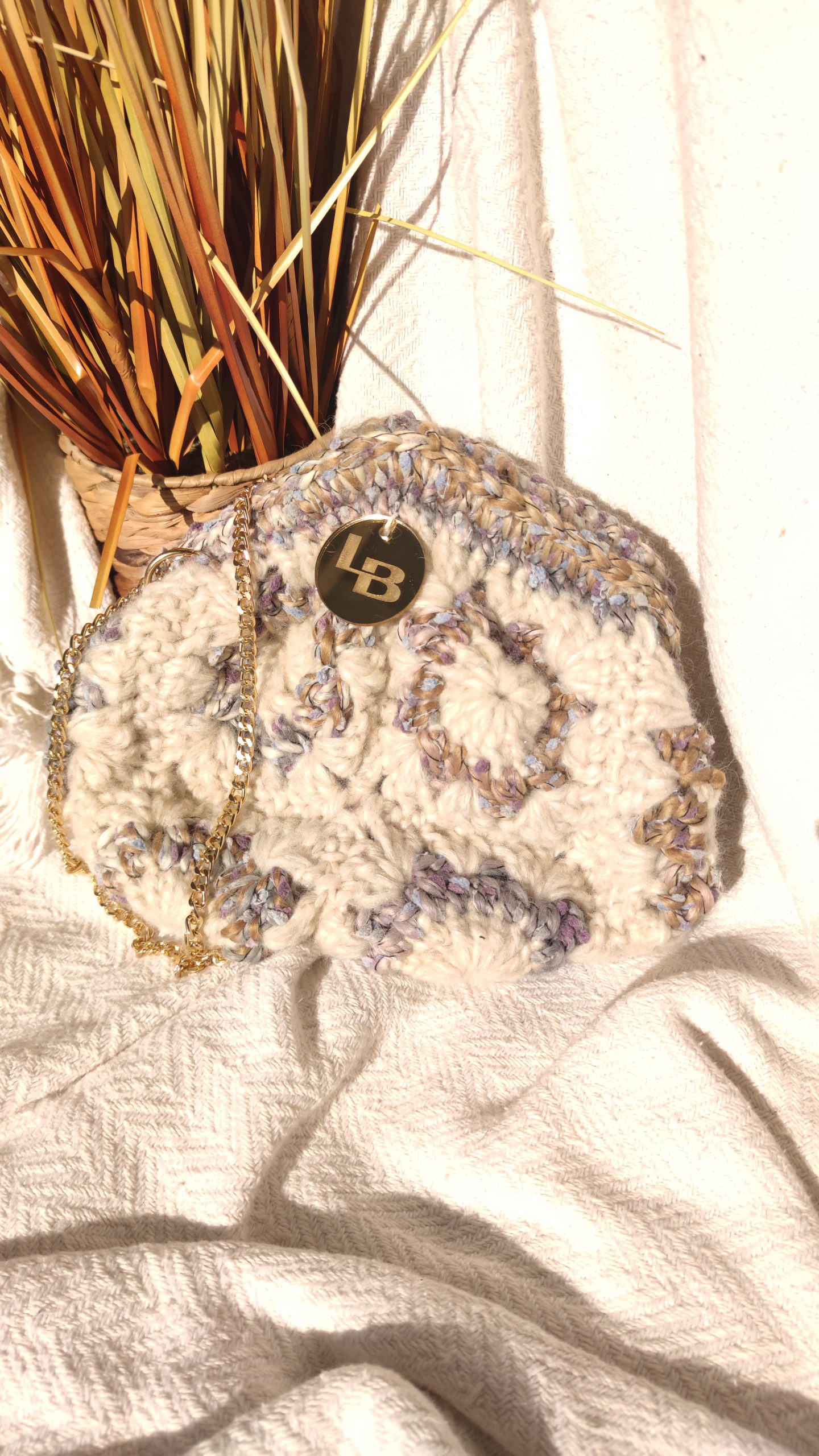 Heklana torba Tina s novčanikom u nježnim bojama