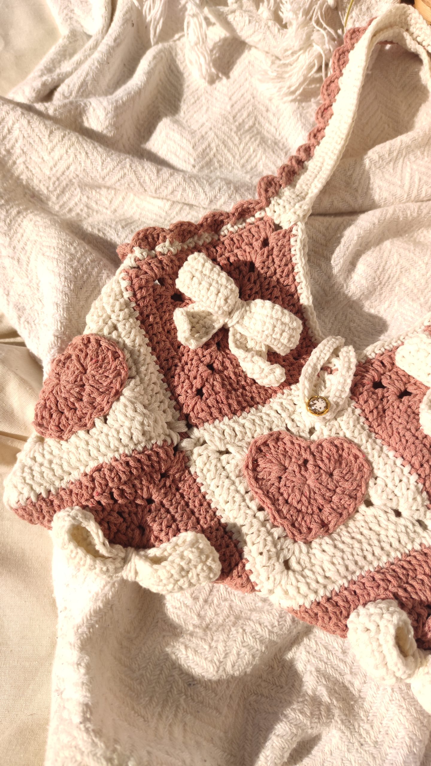 Heklana torba Milena za sve romantične duše - Slika 4