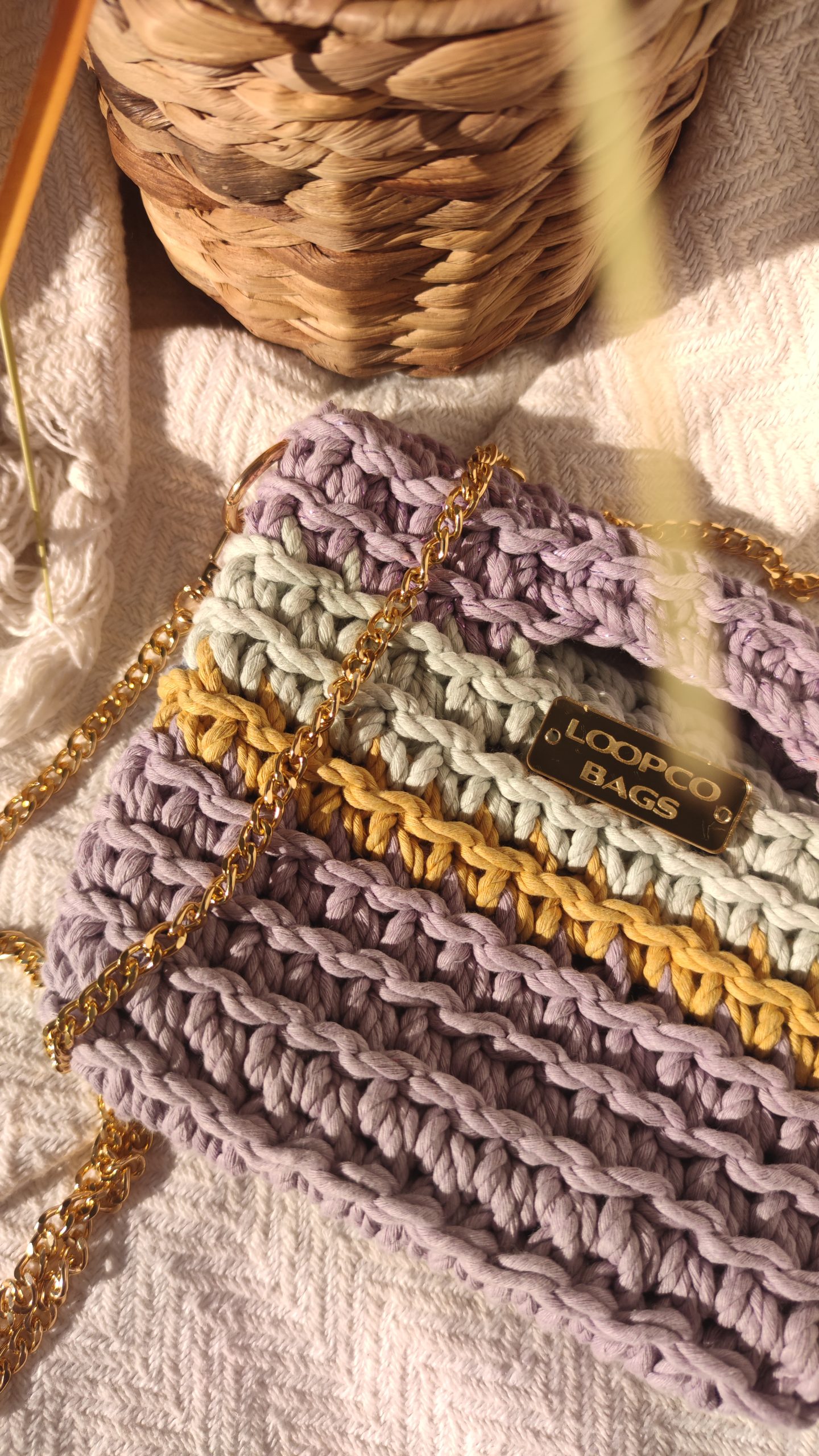 Maša Mini: heklana mini torba, lila, milky zelena i med - Slika 2