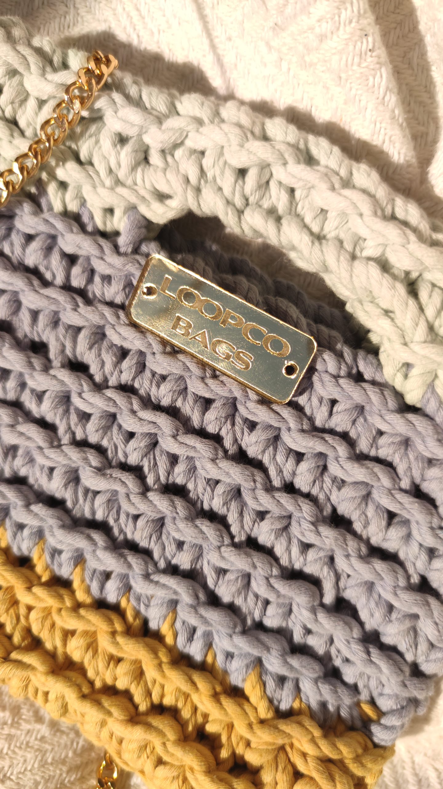 Maša Mini: heklana mini torba u 3 boje, iris, med, mikly zelena - Slika 2