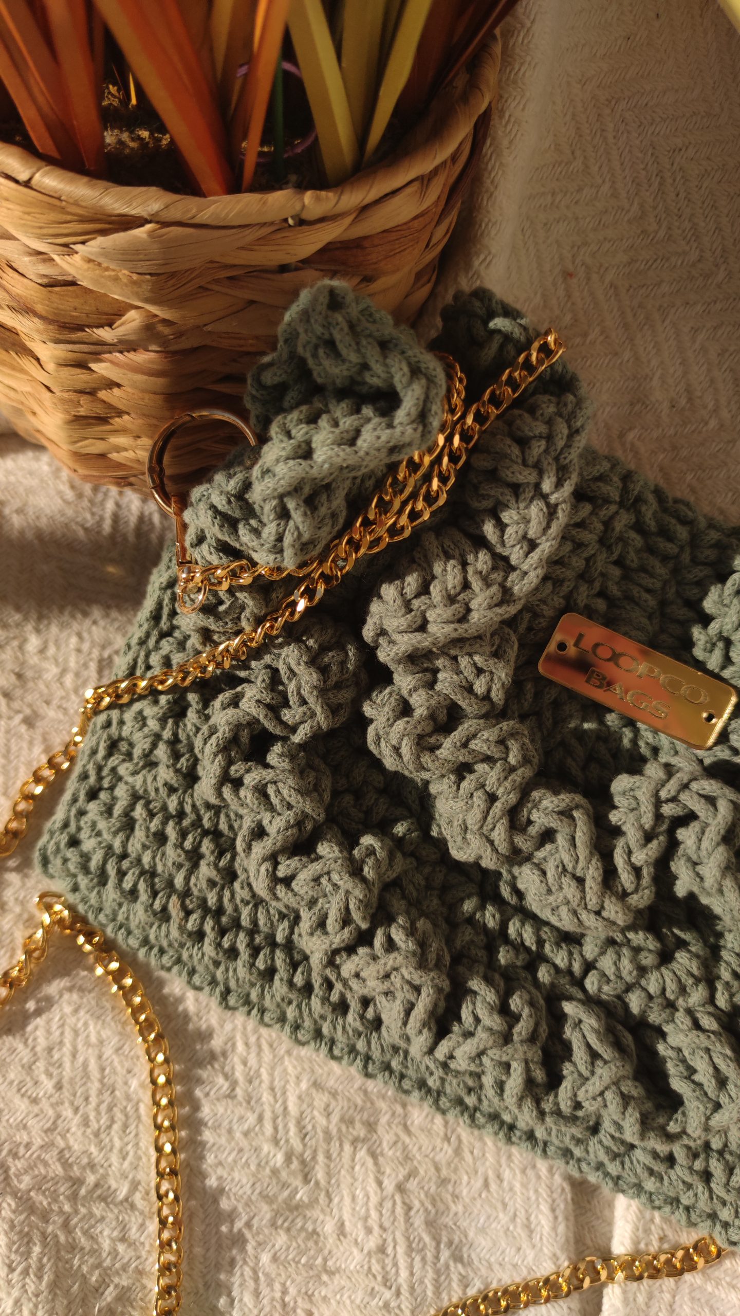 Ljetna heklana torba Jelena: dizajnerska heklana torba u laurel boji - Slika 4