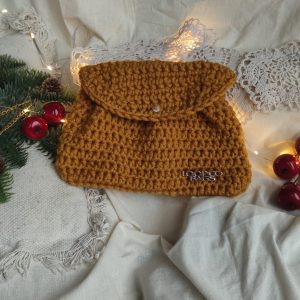 Prvi Loopco neseser asimetričnog dizajna u oker boji