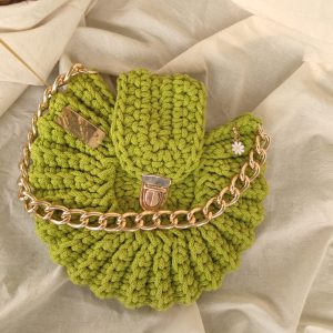 Heklana torba Linda u jarko zelenoj boji