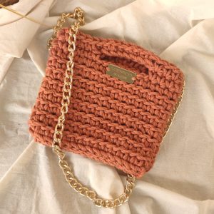 Maša Midi: heklana torba u narančastoj boji