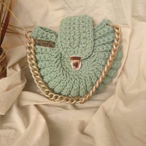 Heklana torba Linda u pastelno zelenoj boji
